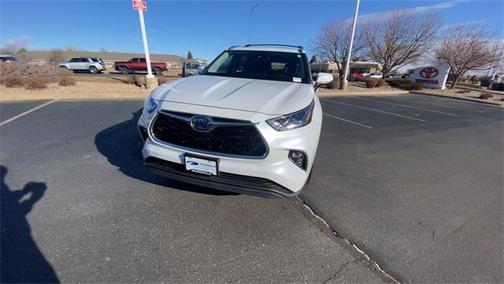 2022 Toyota Highlander Hybrid Limited