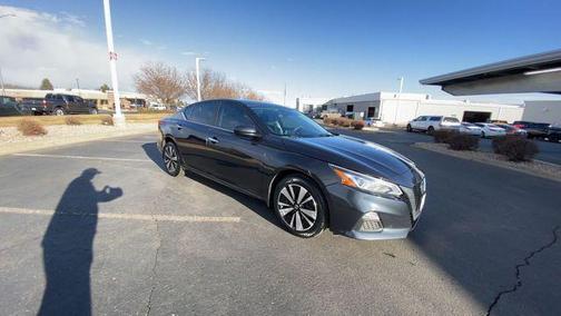 2021 Nissan Altima 2.5 SV