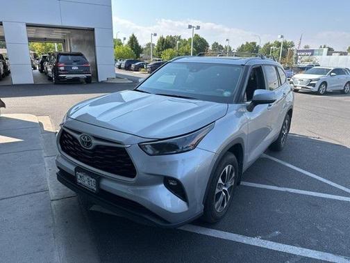 2023 Toyota Highlander XLE