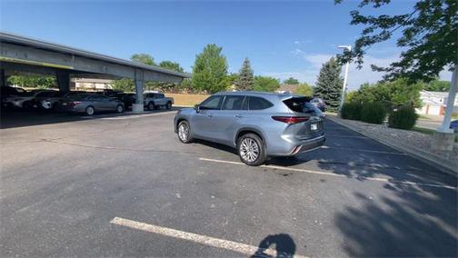 2024 Toyota Highlander Platinum