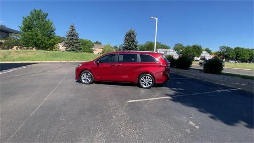 2021 Toyota Sienna Platinum 7 Passenger