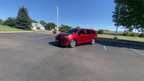 2021 Toyota Sienna Platinum 7 Passenger