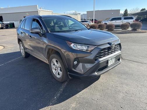 2020 Toyota RAV4 XLE