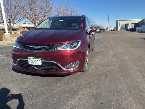 2018 Chrysler Pacifica Hybrid Limited