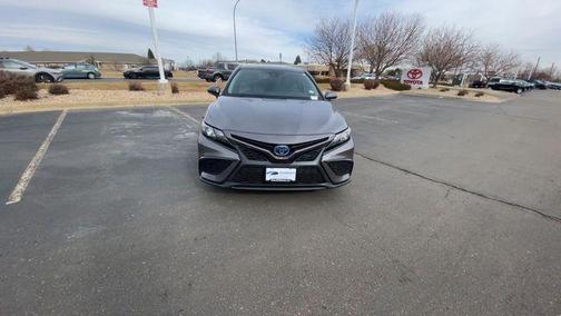 2024 Toyota Camry Hybrid SE