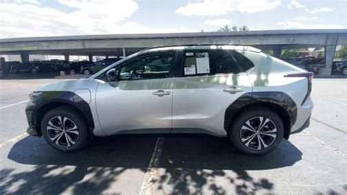 2025 Toyota bZ4X XLE