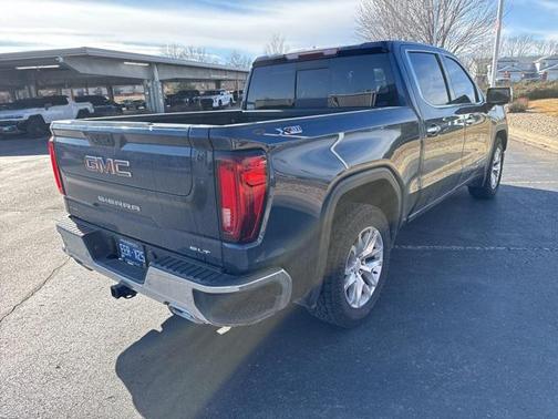 2022 GMC Sierra 1500 SLT