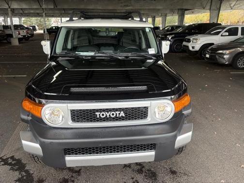 2014 Toyota FJ Cruiser Base
