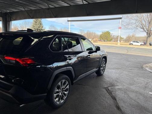 2022 Toyota RAV4 Limited