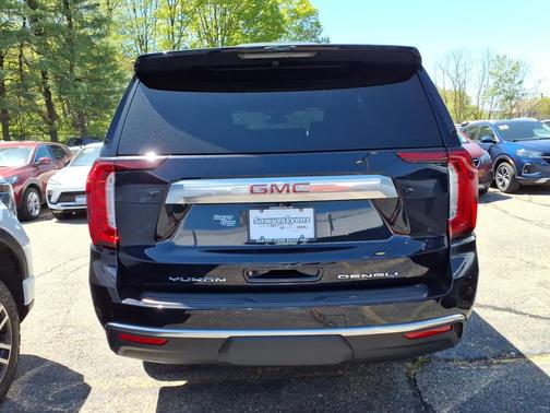 Midnight Blue Metallic 2023 GMC Yukon Denali