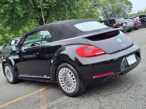 2016 Volkswagen Beetle 1.8T S