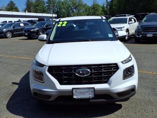 2022 Hyundai VENUE SE