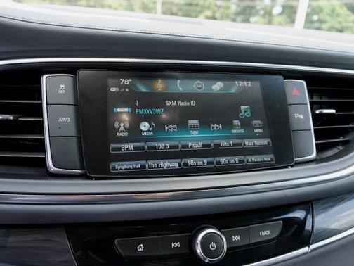 2018 Buick Enclave Essence