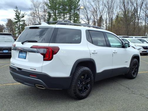 Summit White 2023 GMC Acadia AWD AT4