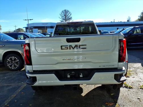 2026 GMC Sierra 3500 Denali