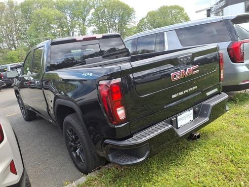 Onyx Black 2026 GMC Sierra 1500 Elevation
