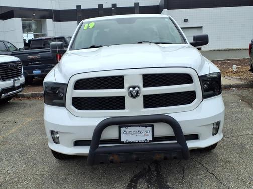 Bright White Clearcoat 2019 RAM 1500 Express