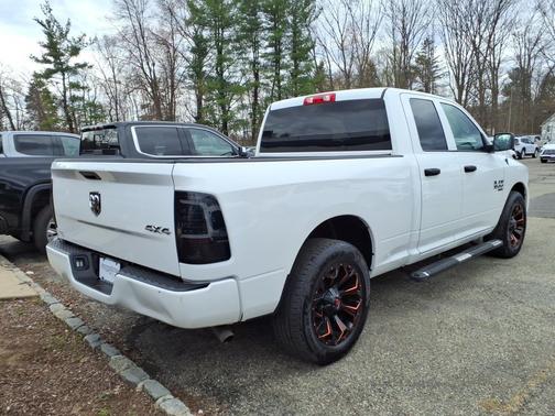 Bright White Clearcoat 2019 RAM 1500 Express
