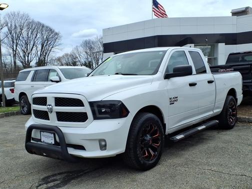 Bright White Clearcoat 2019 RAM 1500 Express