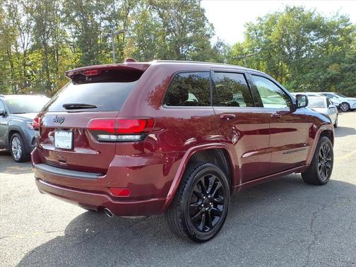 2022 Jeep Grand Cherokee Laredo