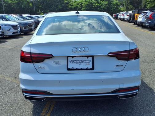 2022 Audi A4 45 S line Premium Plus