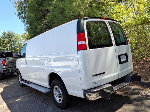 Summit White 2024 Chevrolet Express 2500 Work Van