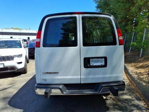 Summit White 2024 Chevrolet Express 2500 Work Van
