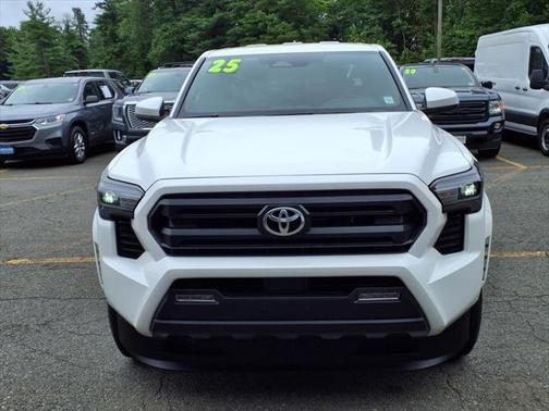 2025 Toyota Tacoma SR5