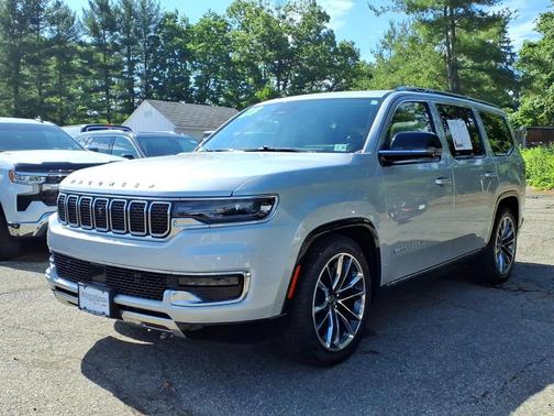 Silver Zynith 2023 Jeep Wagoneer Series III 4x4