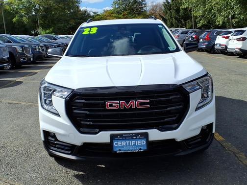 2023 GMC Terrain SLT