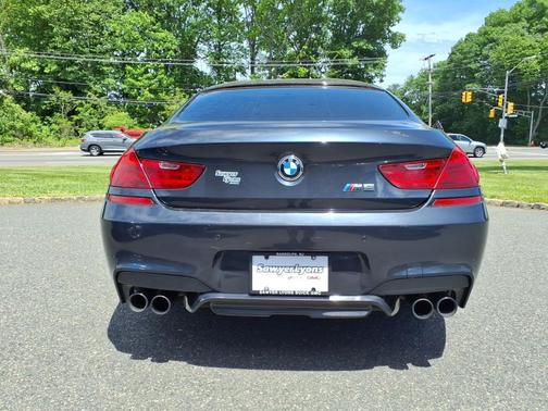 Singapore Gray Metallic 2018 BMW M6 Base