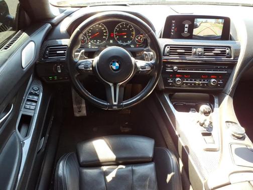 Singapore Gray Metallic 2018 BMW M6 Base