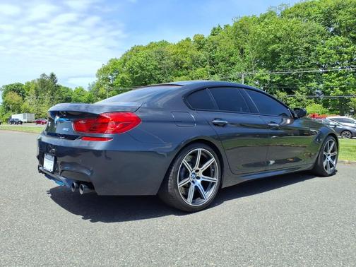 Singapore Gray Metallic 2018 BMW M6 Base