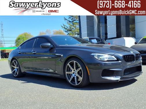 Singapore Gray Metallic 2018 BMW M6 Base