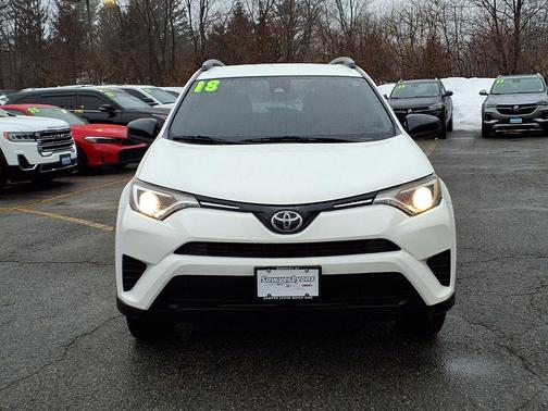 2018 Toyota RAV4 LE