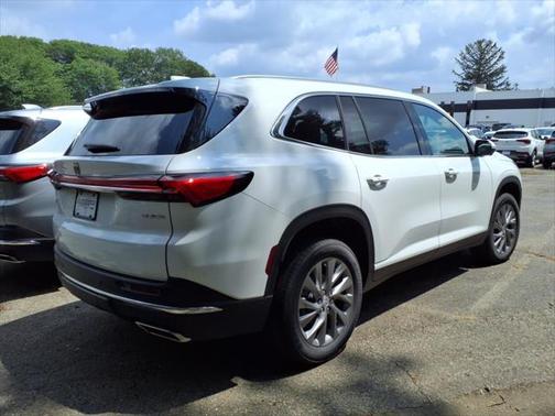 2025 Buick Enclave Preferred FWD