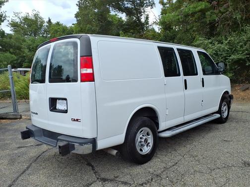 2023 GMC Savana 2500 Work Van