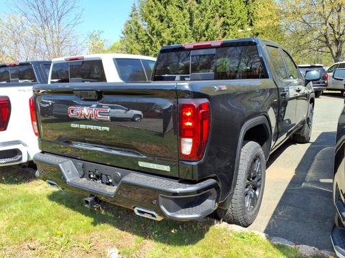 Onyx Black 2026 GMC Sierra 1500 Elevation