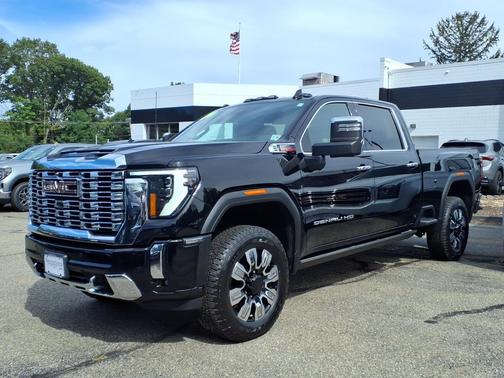 Onyx Black 2024 GMC Sierra 2500 Denali