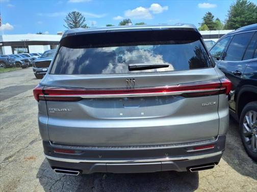2025 Buick Enclave Preferred FWD