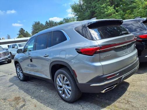 2025 Buick Enclave Preferred FWD