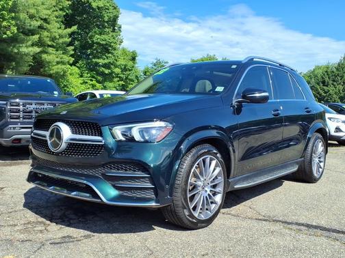 Emerald Green Metallic 2022 Mercedes-Benz GLE 450 4MATIC