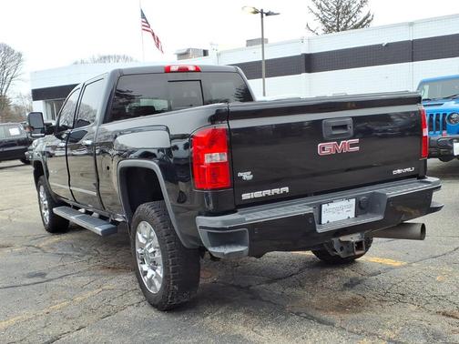 2018 GMC Sierra 2500 Denali