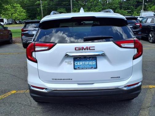 2022 GMC Terrain SLT