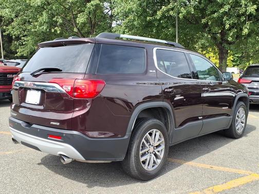 2018 GMC Acadia SLE-2