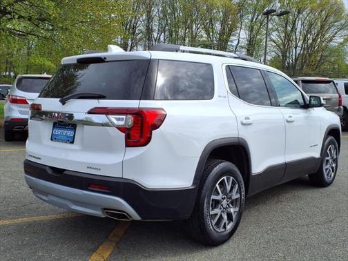 2022 GMC Acadia SLE