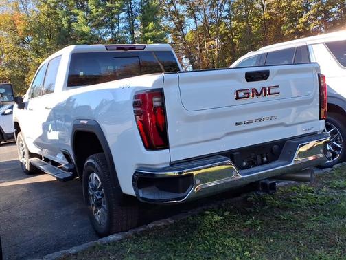 2026 GMC Sierra 2500 SLT