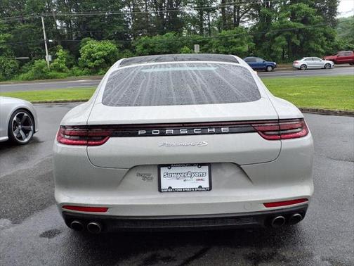 2018 Porsche Panamera 4S