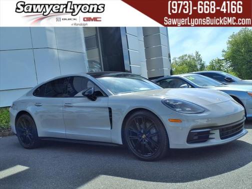 2018 Porsche Panamera 4S