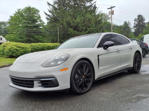 2018 Porsche Panamera 4S
